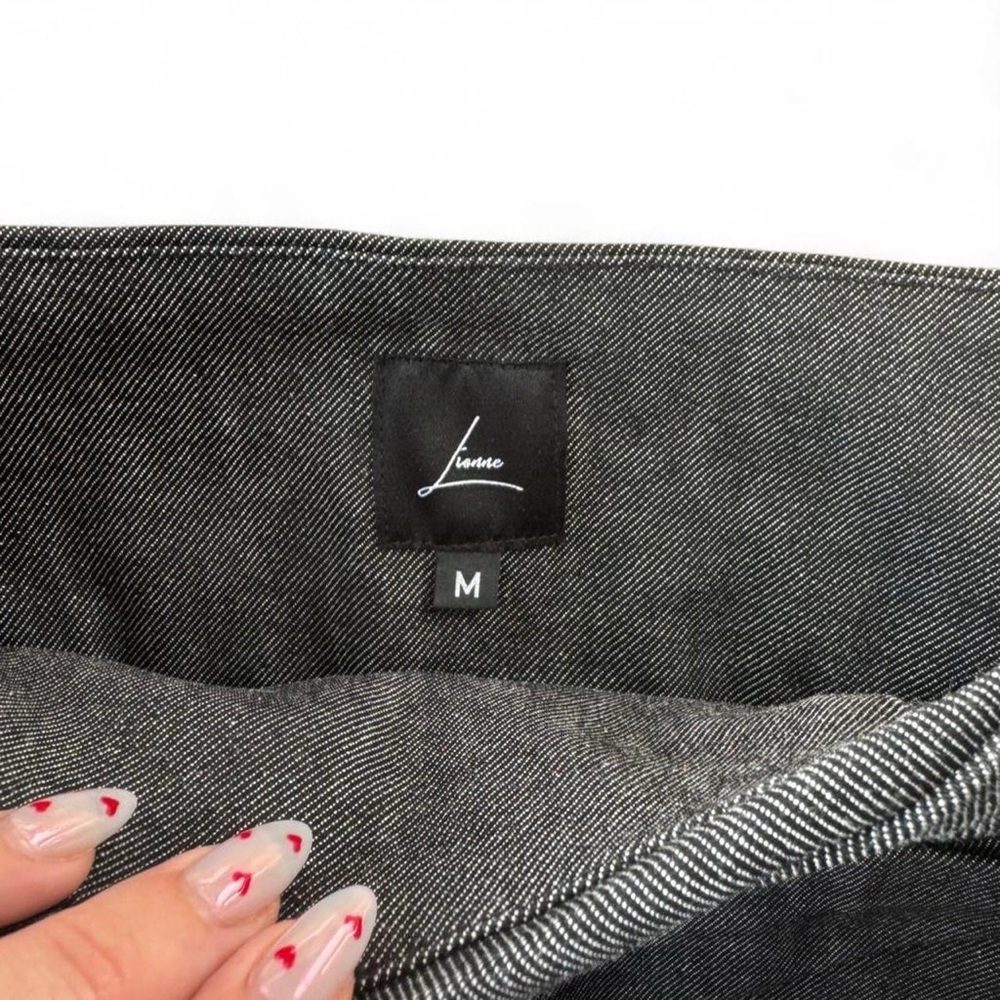 Lionne NYC Althea Charcoal Denim Ruffle Mini Skirt - Size Medium - NYFW Brand - Picture 4 of 8
